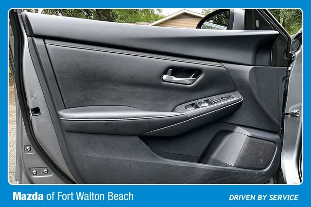 Used 2024 Nissan Sentra SV FWD image 17