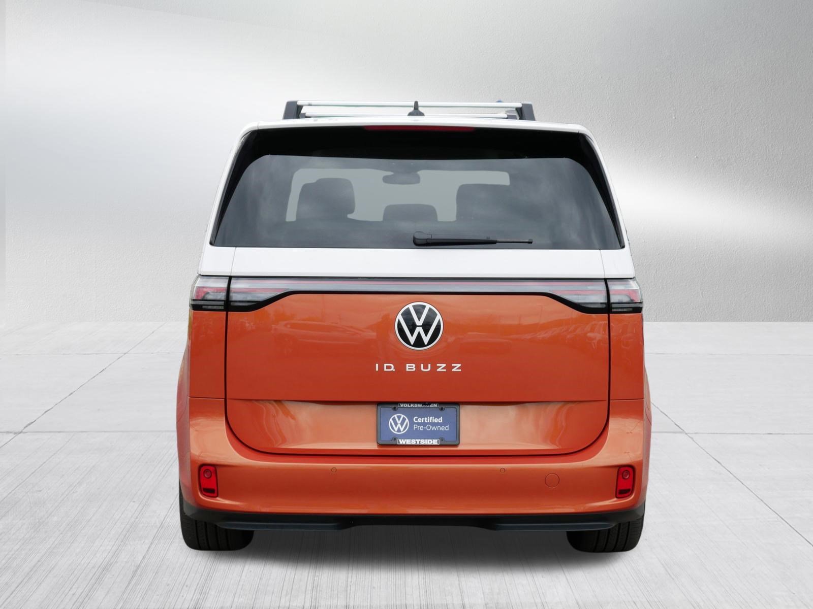 Used 2025 Volkswagen ID. Buzz 1st Edition RWD image 6