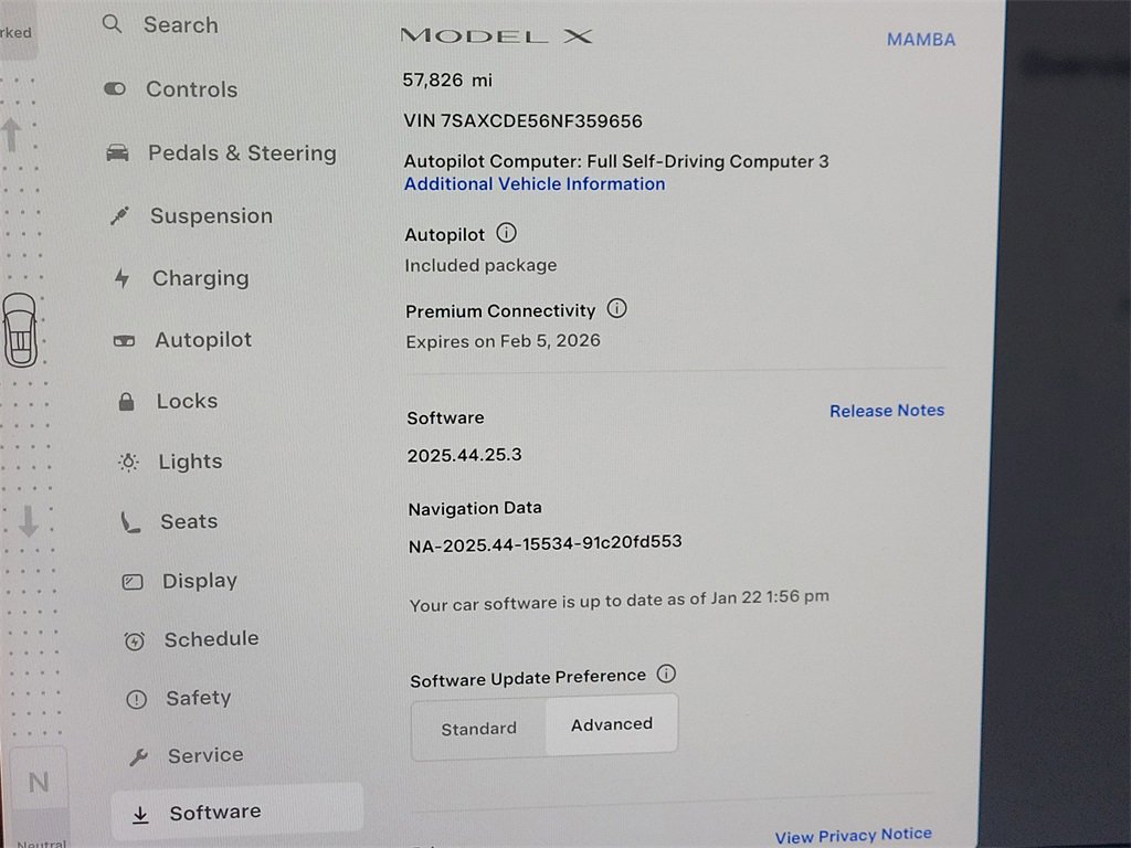 Used 2022 Tesla Model X image 28