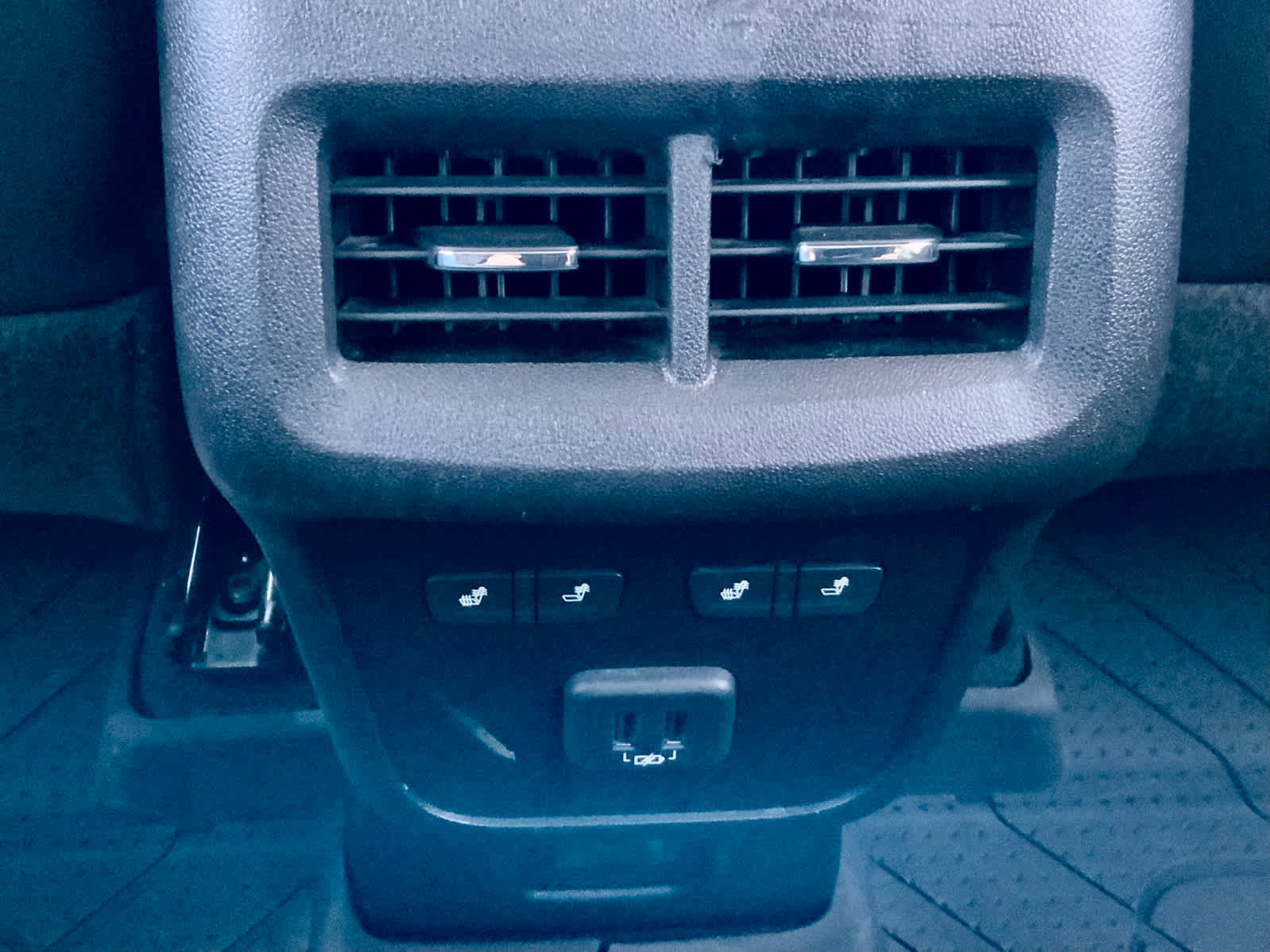 Used 2022 Chevrolet Equinox Premier image 49