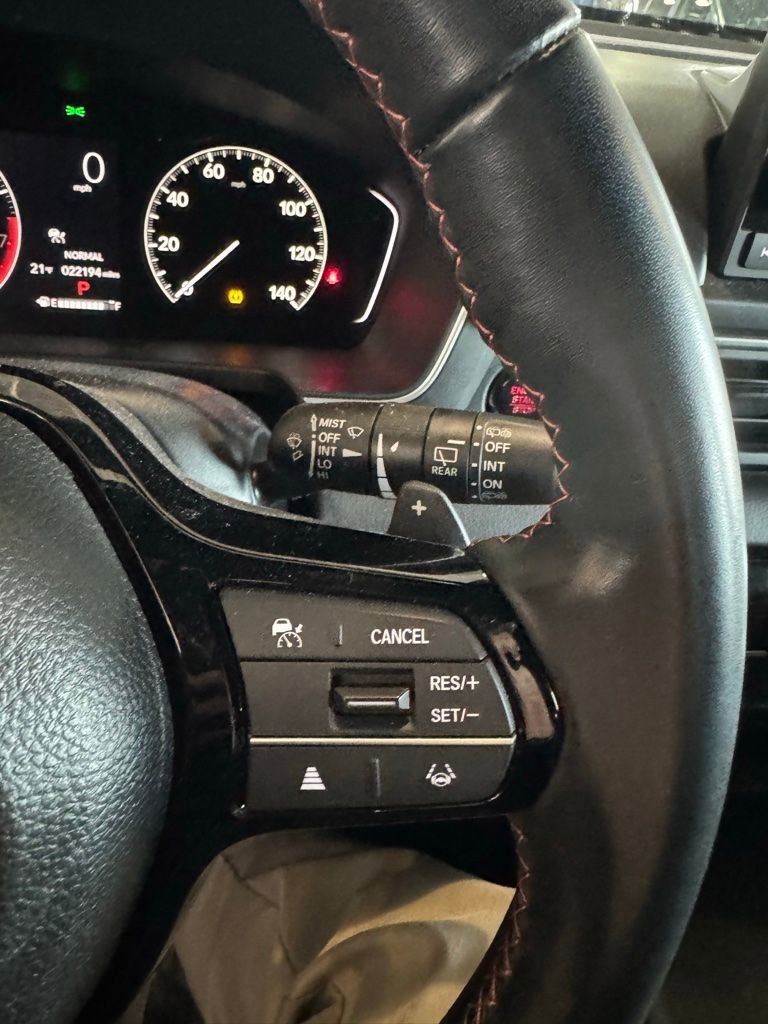 Used 2023 Honda Pilot Sport image 17