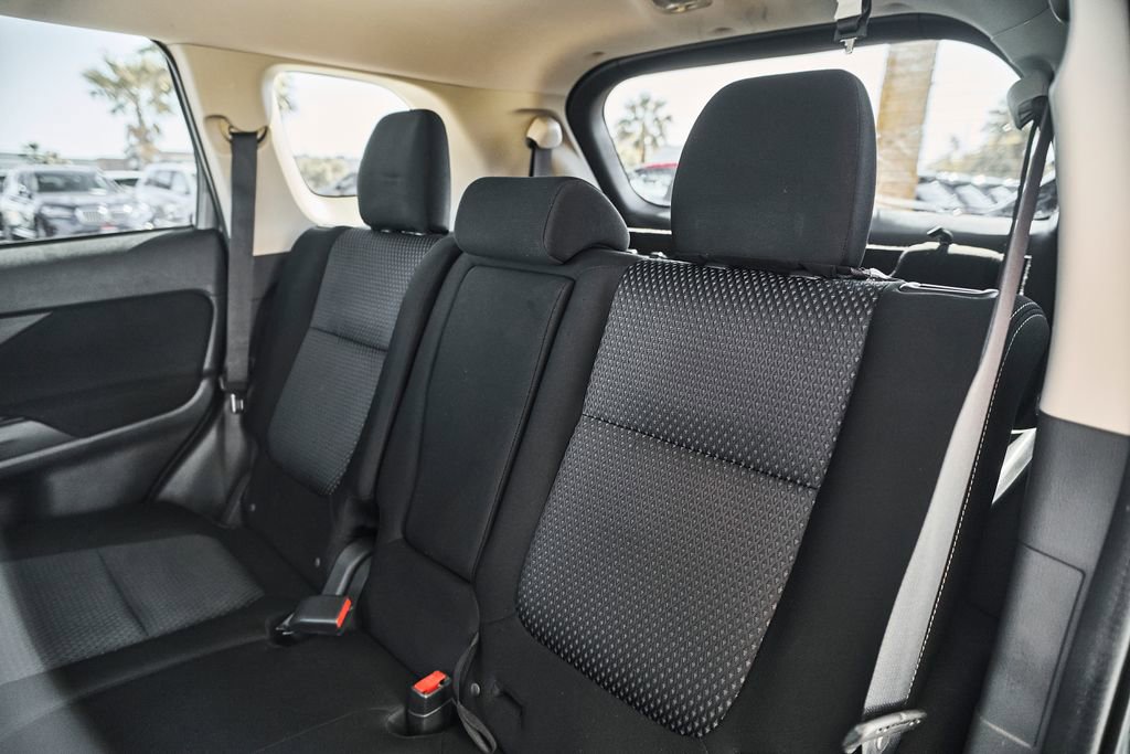 Used 2016 Mitsubishi Outlander SE AWD/4WD image 22