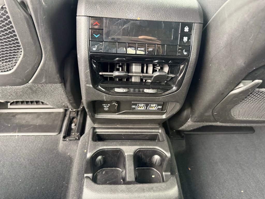 Used 2023 Jeep Grand Cherokee L Limited image 34