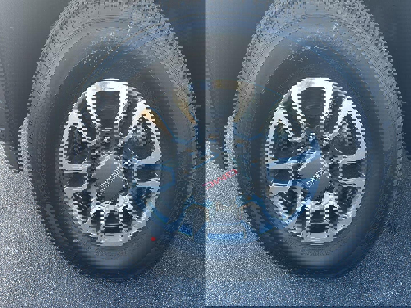 New 2026 GMC Sierra 2500 SLT w/ SLT Premium Package image 11