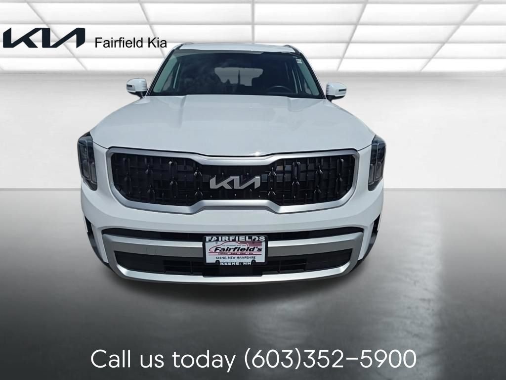 Certified 2024 Kia Telluride EX w/ EX Captain's Chair Package AWD/4WD image 8