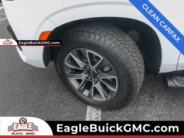 Used 2023 Chevrolet Tahoe Z71 w/ Luxury Package AWD/4WD image 33