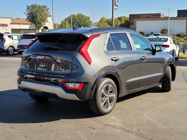 New 2026 Kia Niro FWD image 5