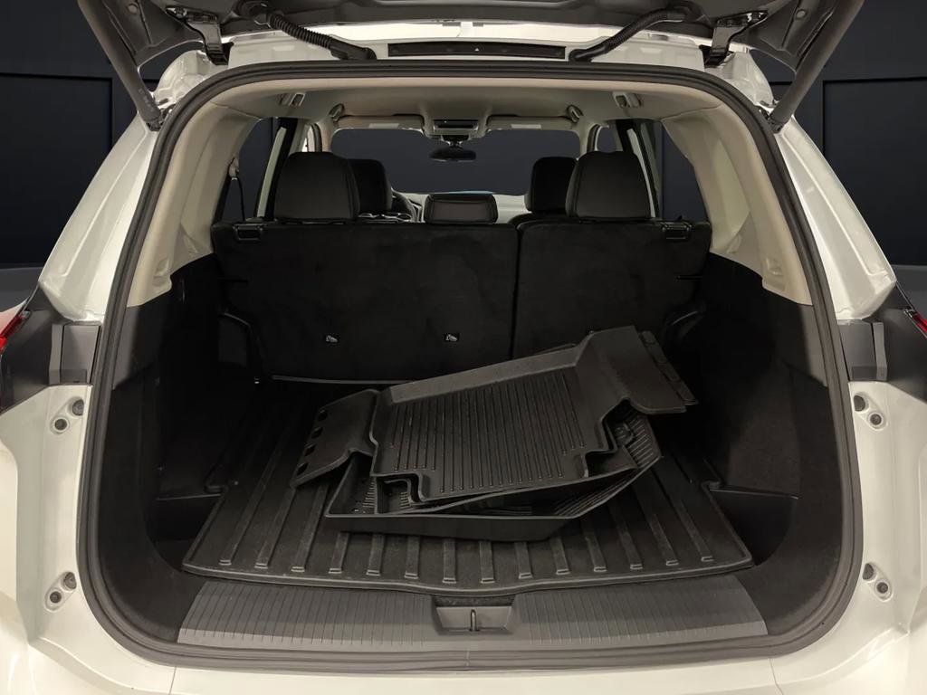 Used 2025 Nissan Rogue Rock Creek w/ Rock Creek Premium Package image 13