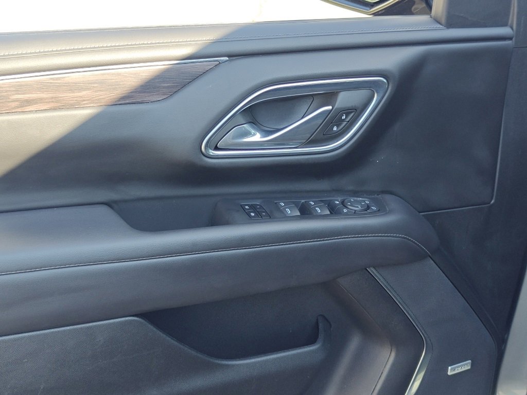 Used 2023 Chevrolet Tahoe Z71 w/ Luxury Package image 9