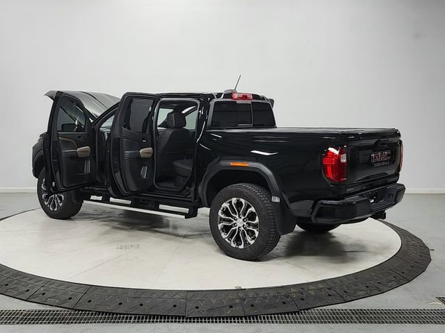 Used 2025 GMC Canyon Denali AWD/4WD image 13