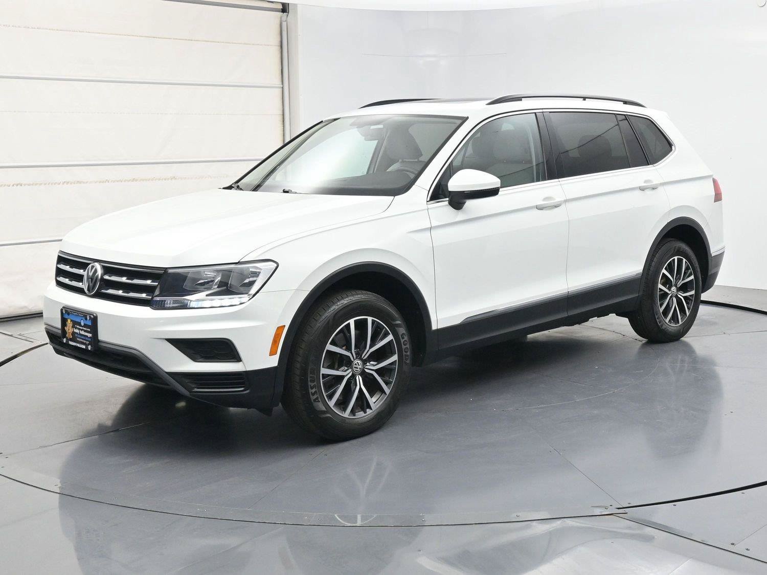 Used 2020 Volkswagen Tiguan SE w/ Panoramic Sunroof Package