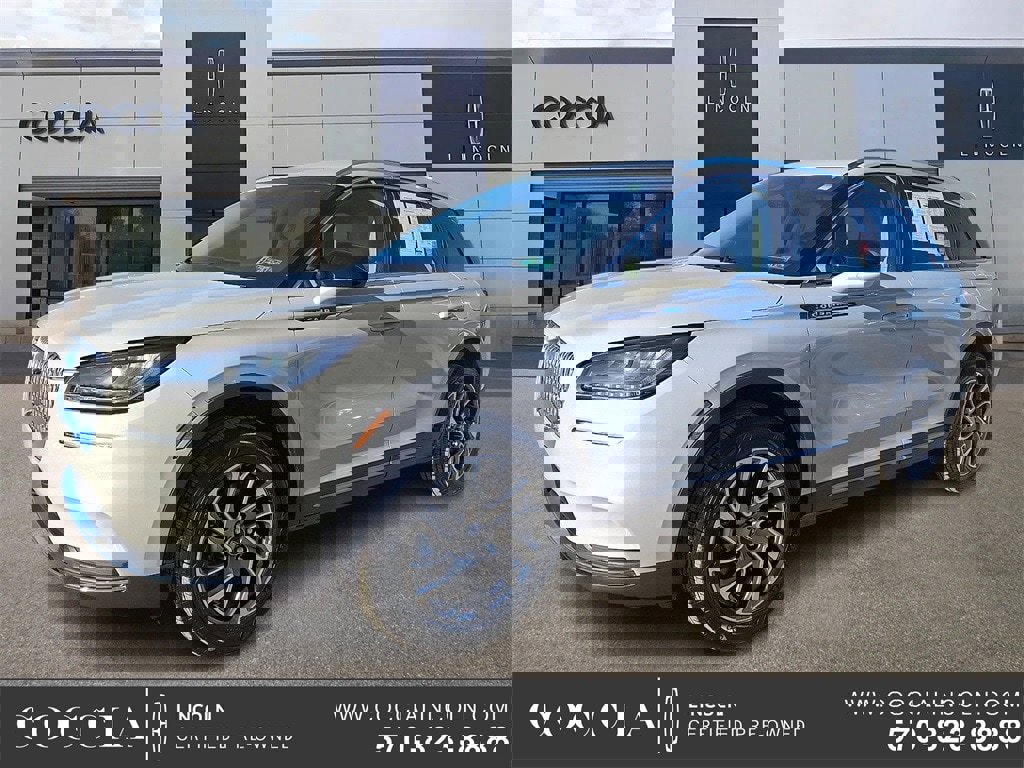 Certified 2022 Lincoln Corsair AWD w/ Equipment Group 101A image 1