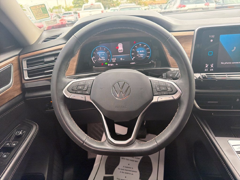 Used 2024 Volkswagen Atlas SE FWD image 16