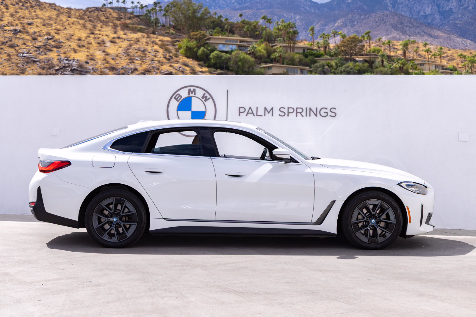 Certified 2023 BMW i4 eDrive40 RWD image 6