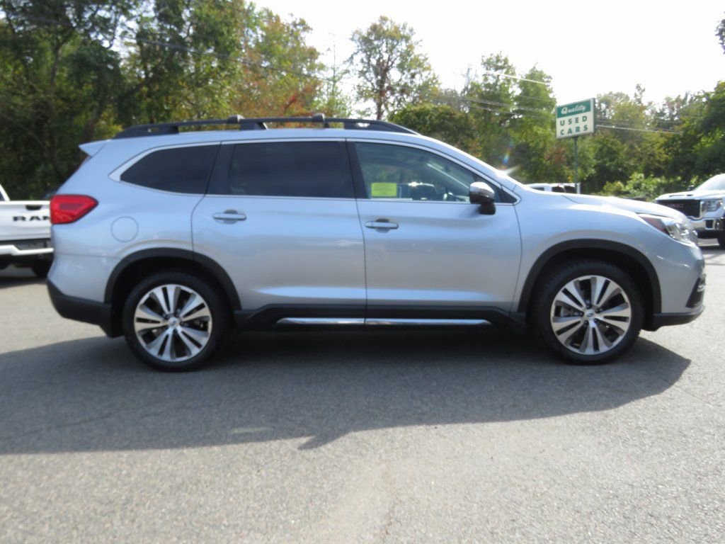 Used 2022 Subaru Ascent Limited w/ Technology Package image 5