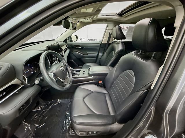 Used 2023 Toyota Highlander XLE image 21