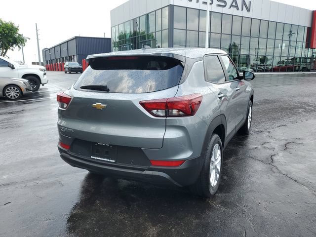 Used 2024 Chevrolet TrailBlazer LS w/ LS Convenience Package AWD/4WD image 4