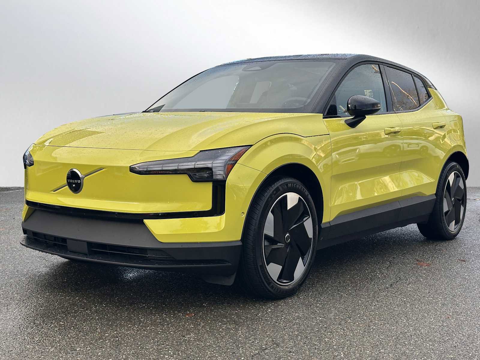 Used 2025 Volvo EX30 Ultra image 7