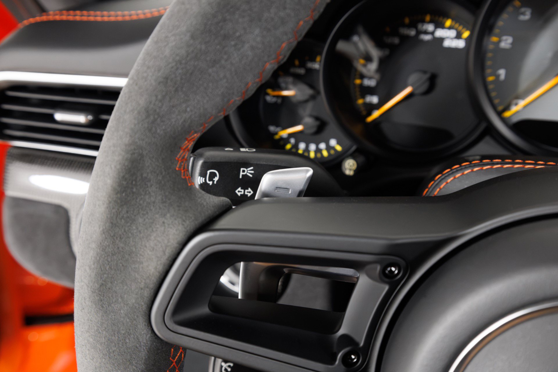 Used 2018 Porsche 911 GT3 RWD image 21