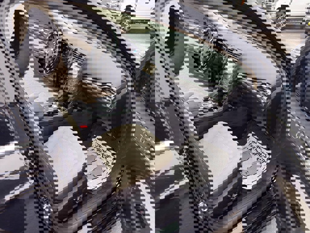 Used 2019 Ford Fusion SE w/ Equipment Group 151A image 24