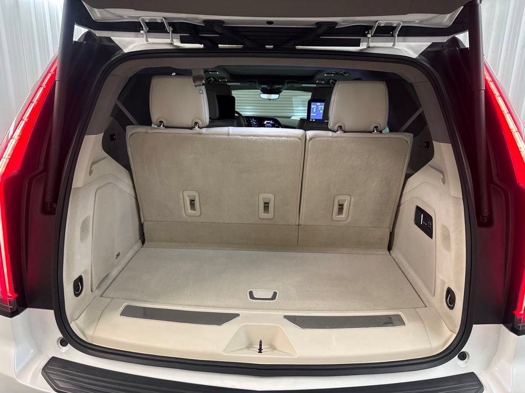 Used 2021 Cadillac Escalade Premium Luxury Platinum AWD/4WD image 29