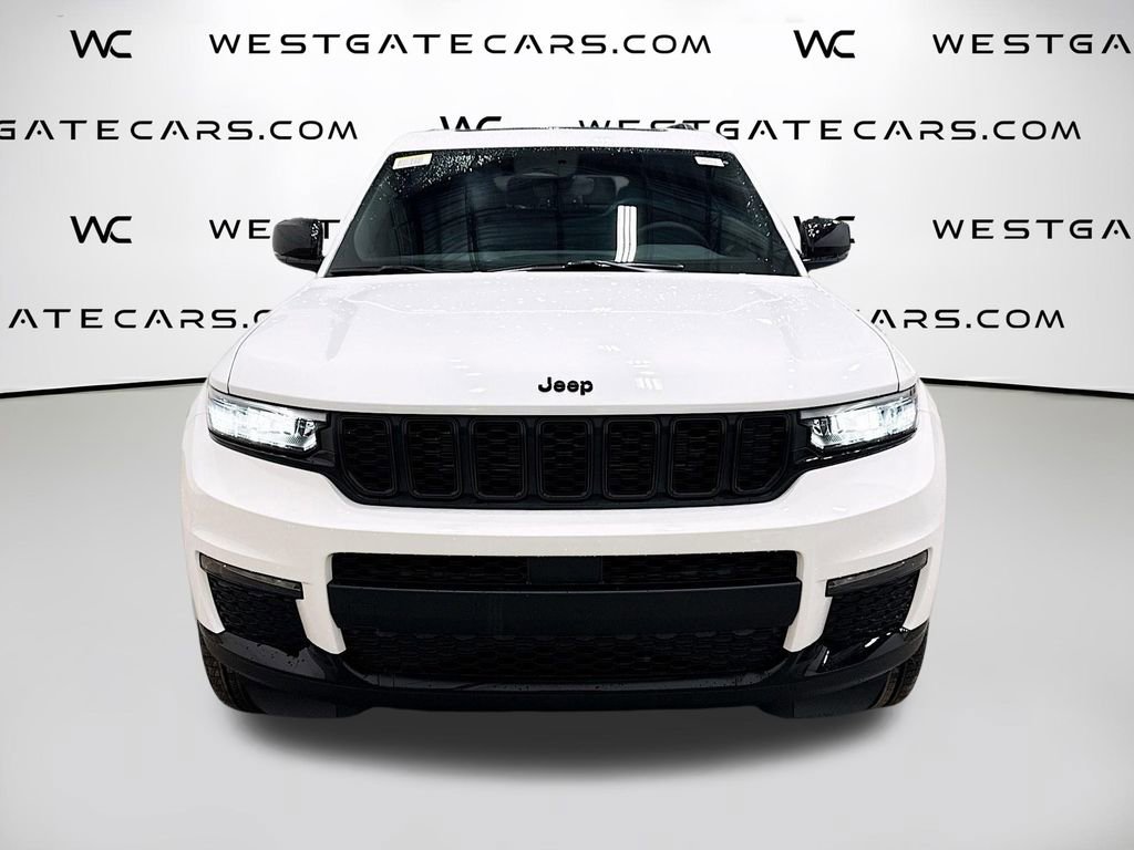 New 2025 Jeep Grand Cherokee L Limited w/ Black Appearance Package image 4