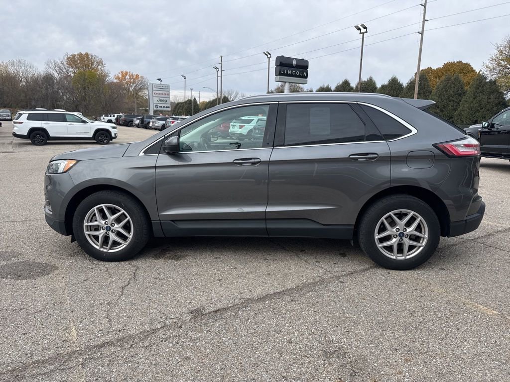 Used 2022 Ford Edge SEL w/ Convenience Package image 4