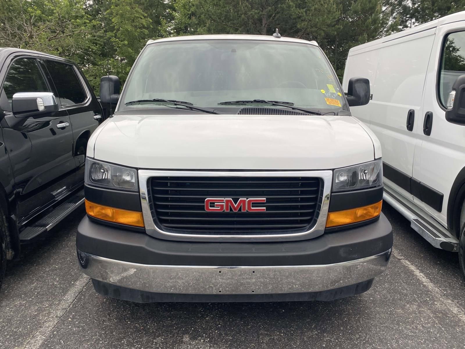 Used 2025 GMC Savana 2500 w/ Driver Convenience Package RWD video 2