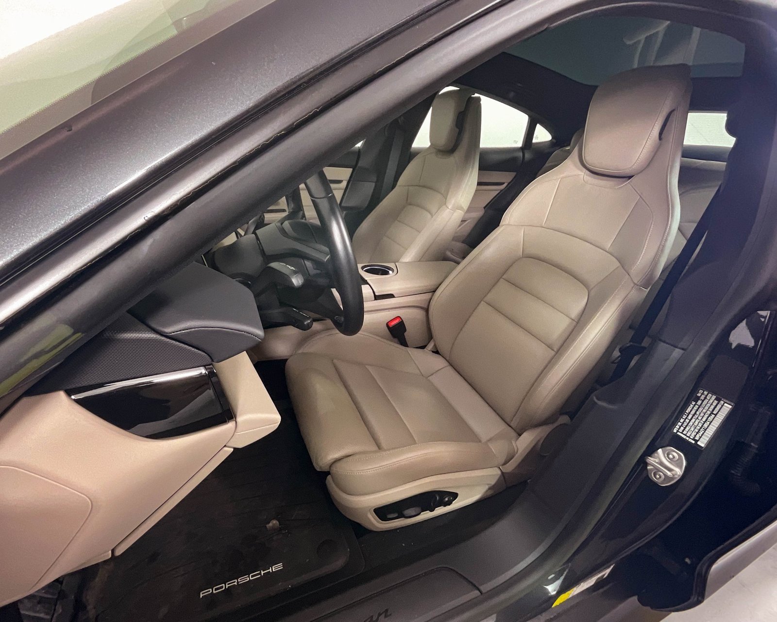 Certified 2024 Porsche Taycan image 5