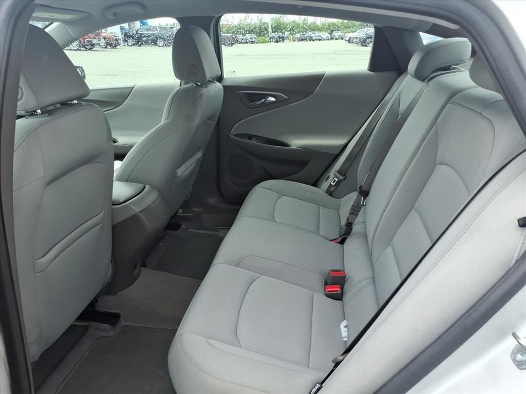 Used 2019 Chevrolet Malibu L FWD image 11