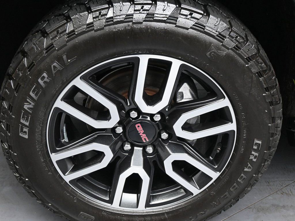 Used 2023 GMC Yukon XL AT4 w/ AT4 Premium Package image 41