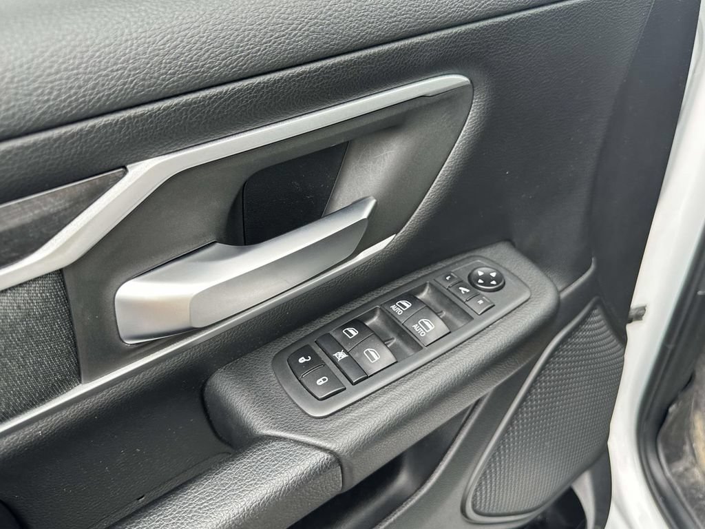 Used 2020 RAM 1500 Big Horn AWD/4WD image 17
