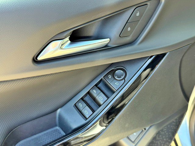 New 2026 Chevrolet Equinox LT w/ Convenience Package II image 11