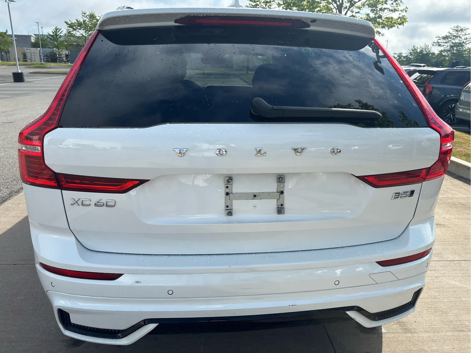 Used 2024 Volvo XC60 B5 Core AWD/4WD image 7