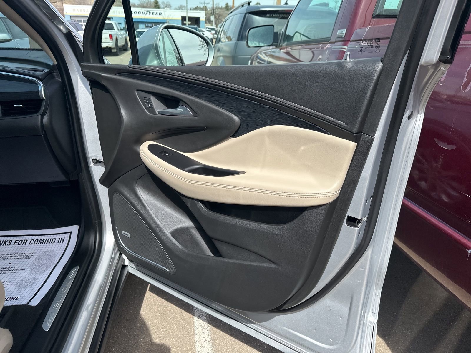 Used 2017 Buick Envision Premium image 43