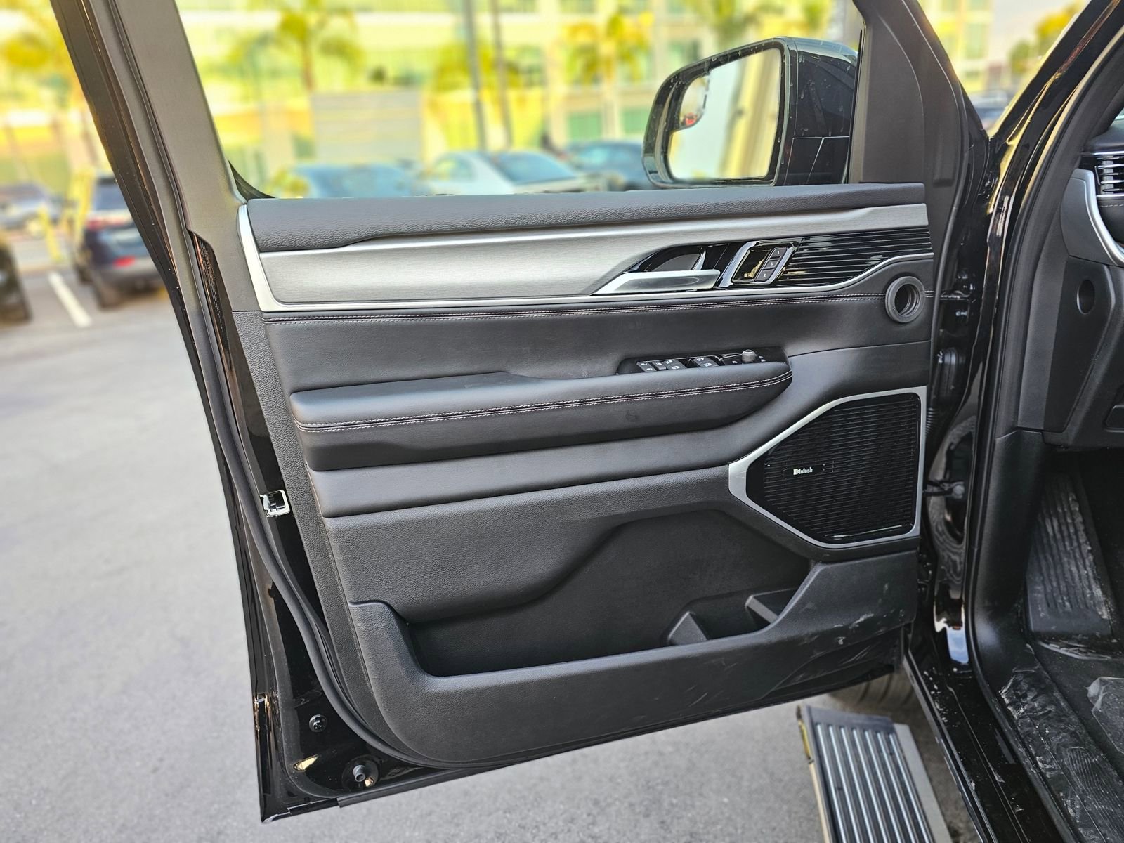 New 2026 Jeep Grand Wagoneer L Limited AWD/4WD image 20
