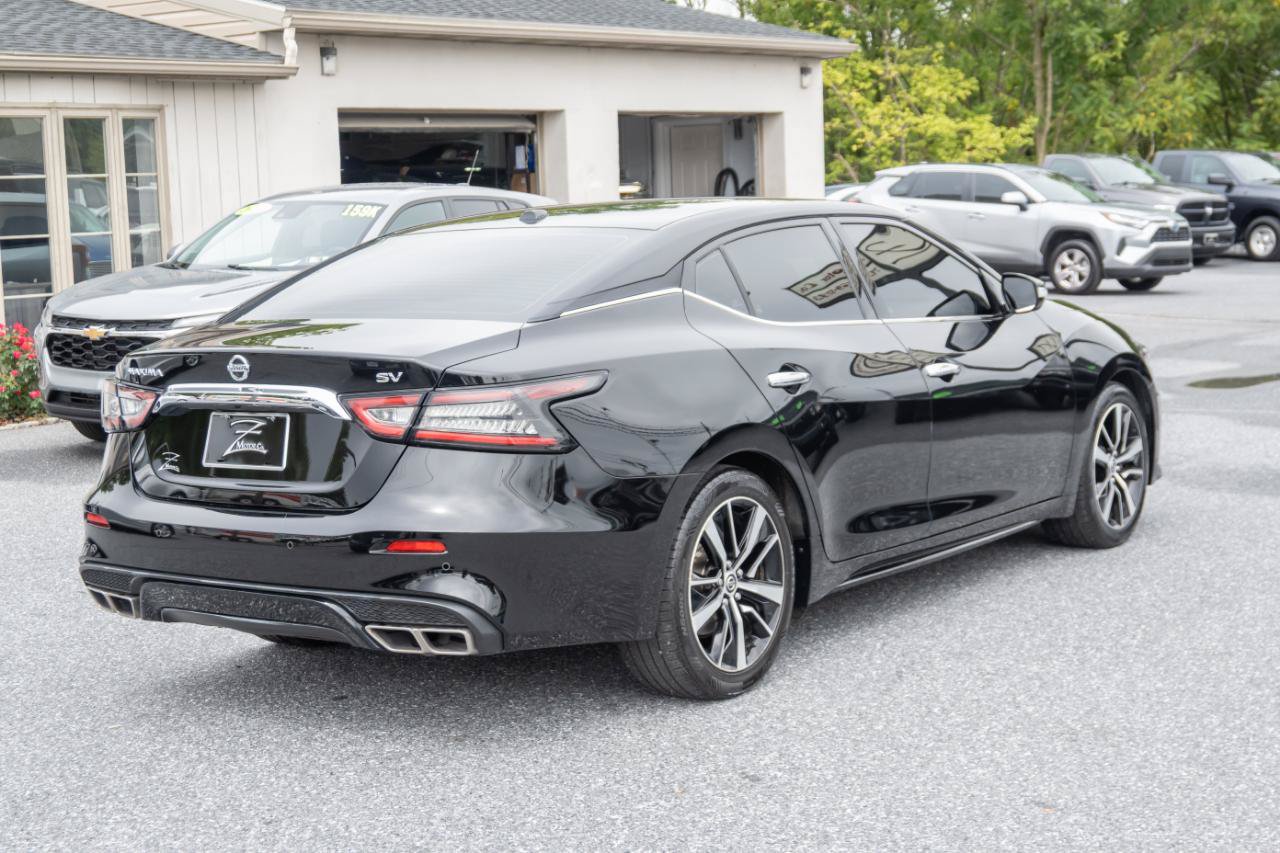 Used 2022 Nissan Maxima SV w/ Floor Mat Group FWD image 12