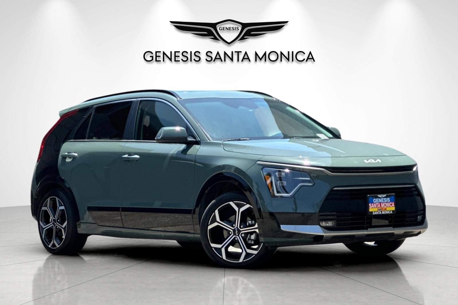 Used 2024 Kia Niro SX Touring