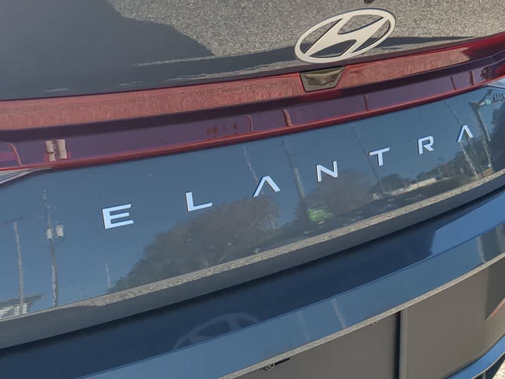 New 2026 Hyundai Elantra SE FWD image 12