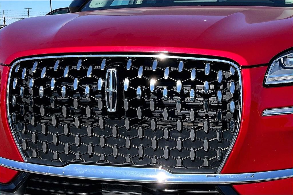 Used 2023 Lincoln Corsair Reserve image 39