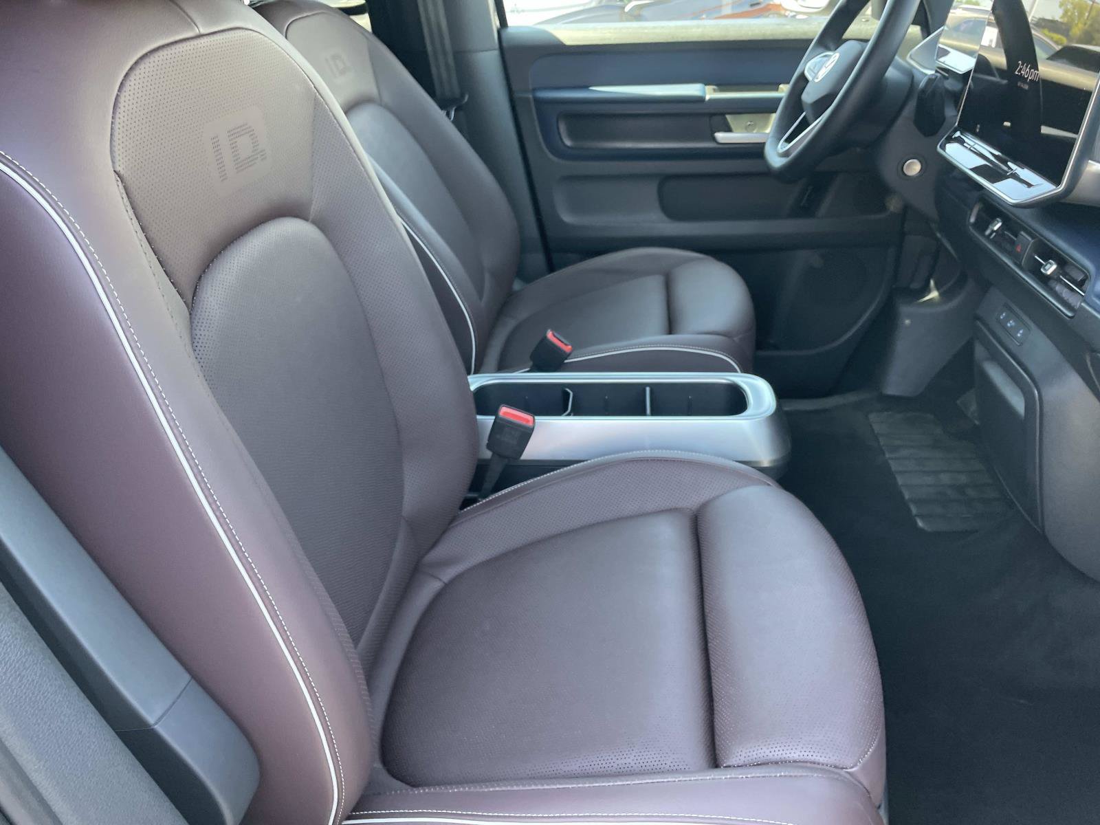 Certified 2025 Volkswagen ID. Buzz Pro S RWD image 29