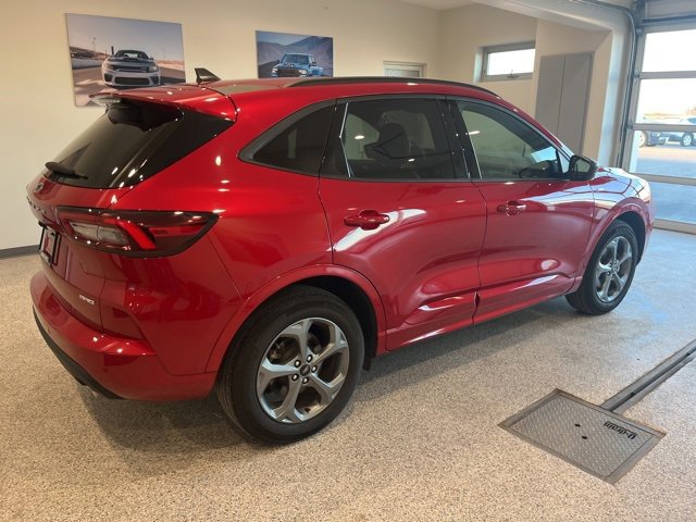 Used 2023 Ford Escape ST-Line w/ Tech Pack #1 image 5