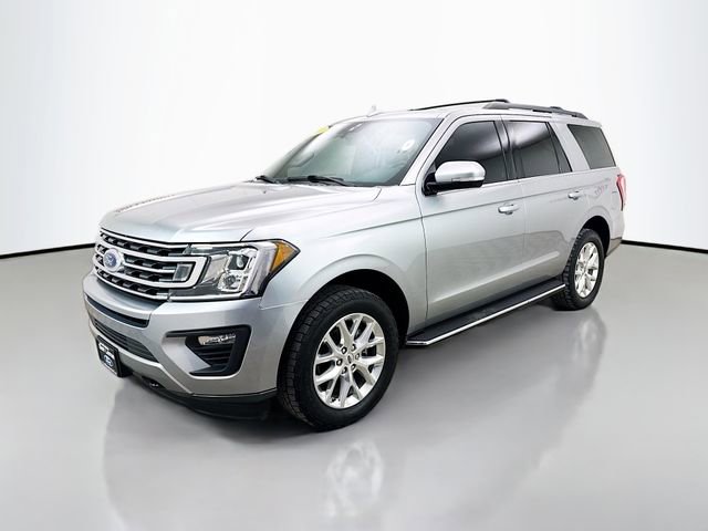 Used 2021 Ford Expedition XLT image 3