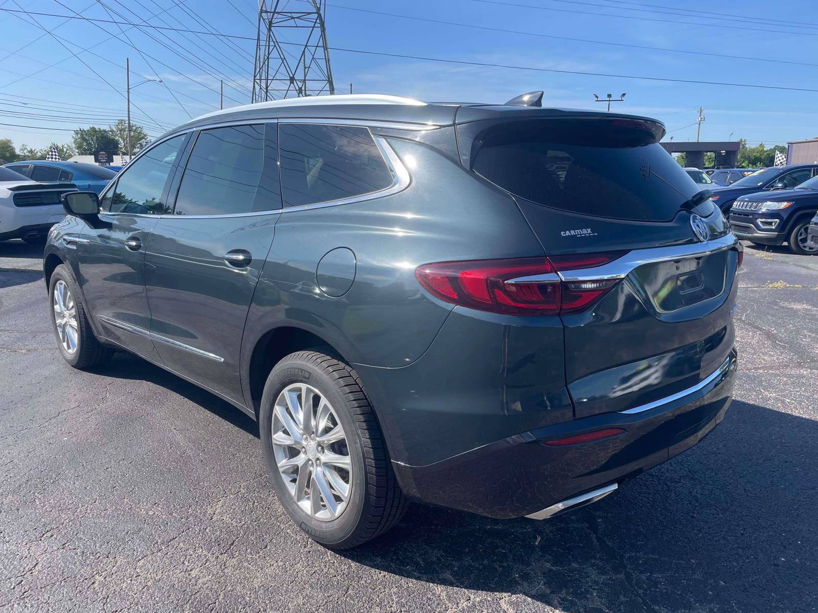 Used 2019 Buick Enclave Essence FWD image 5