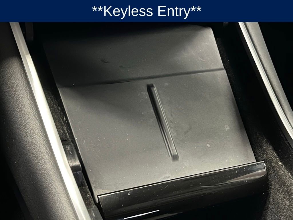 Used 2020 Tesla Model Y Long Range image 9