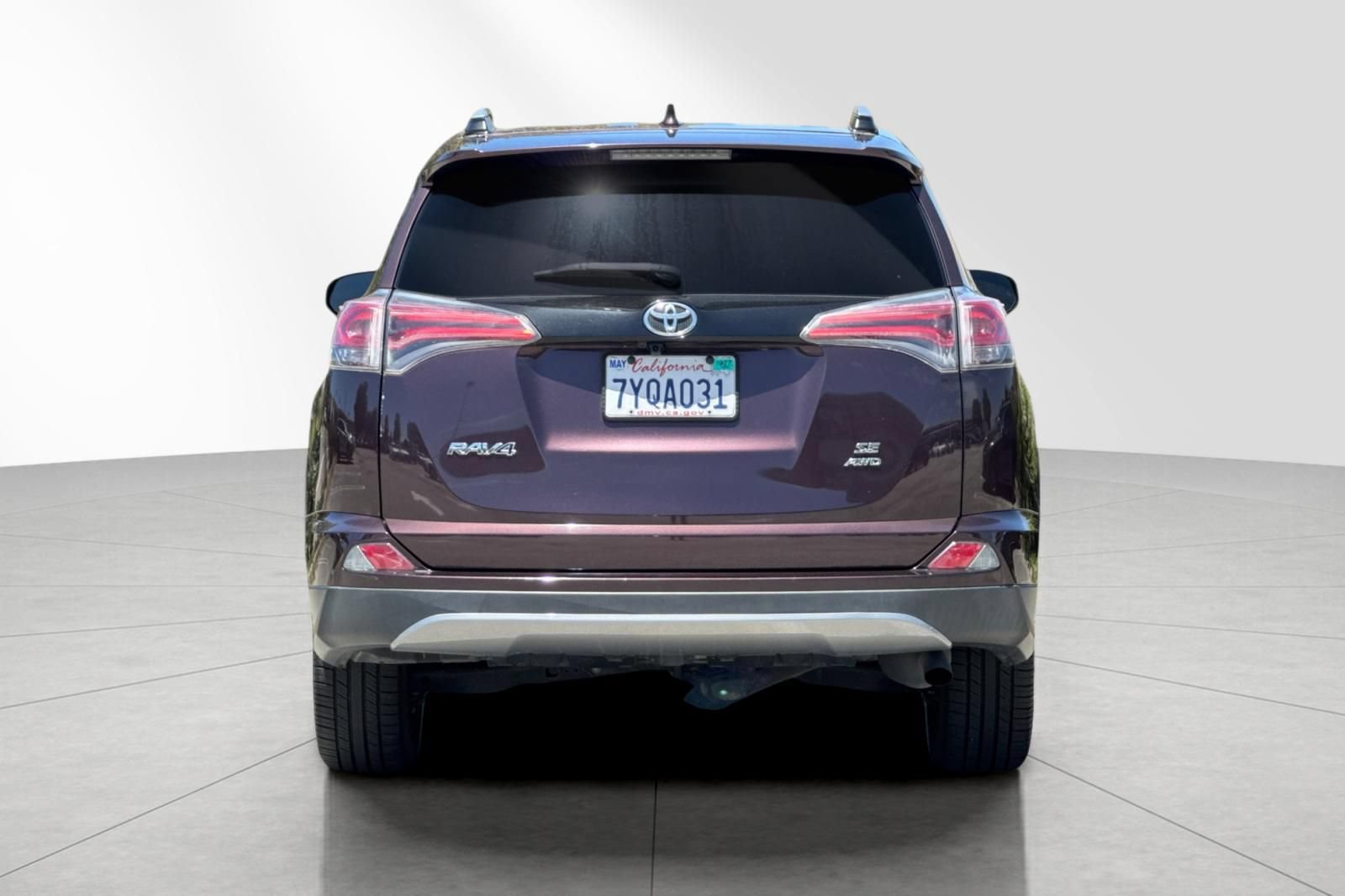 Used 2017 Toyota RAV4 SE w/ Power Special Value Package AWD/4WD image 5