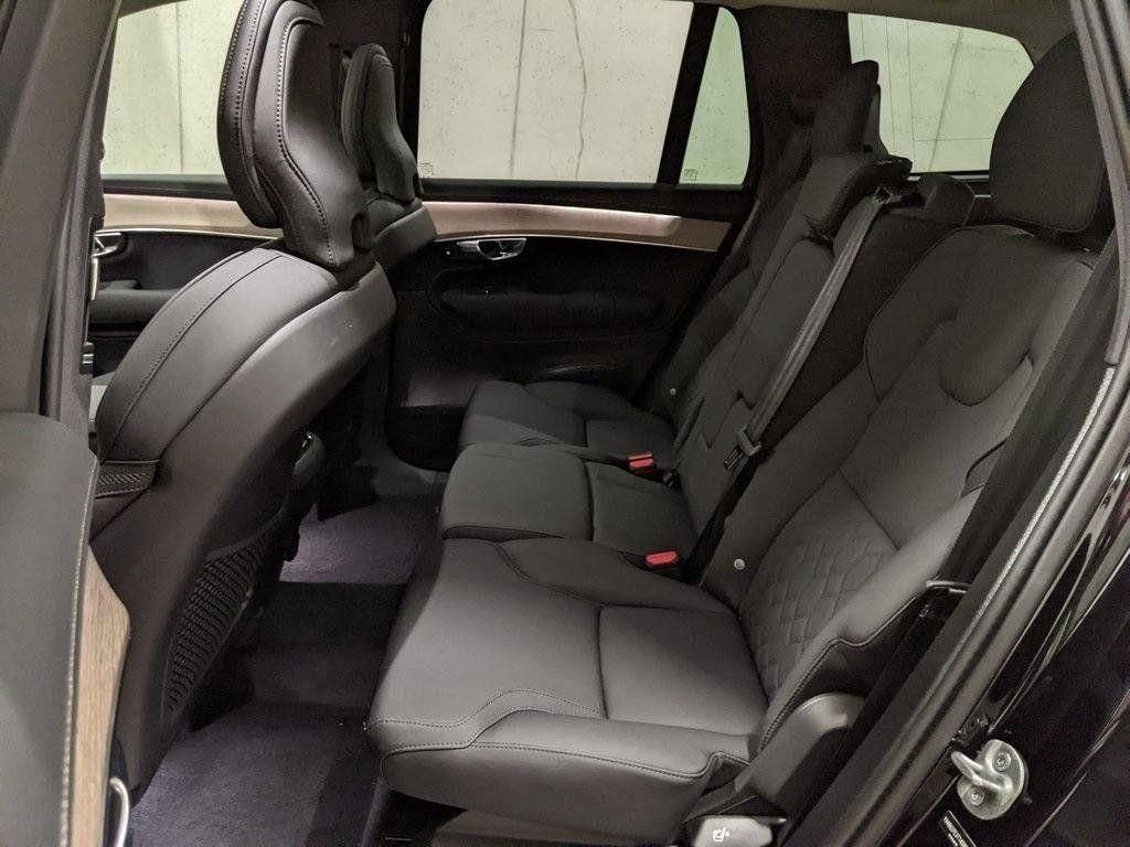 New 2026 Volvo XC90 B6 Plus w/ Protection Package Premier AWD/4WD image 23