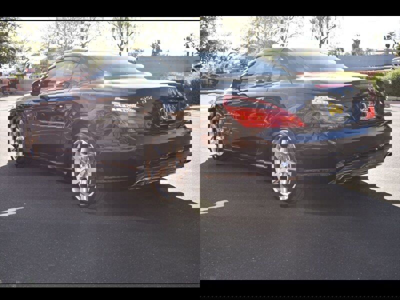 Used 2015 Mercedes-Benz SL 550 w/ Driver Assistance Package image 10