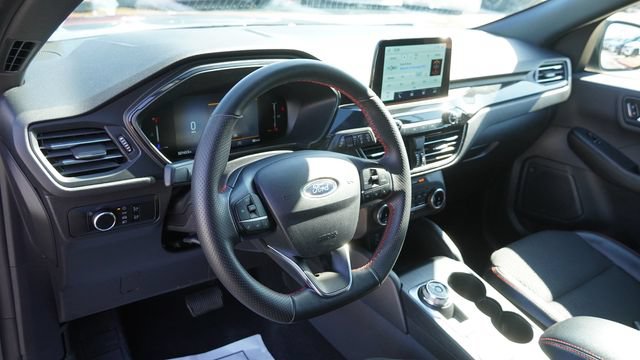 Used 2025 Ford Escape ST-Line AWD/4WD image 18