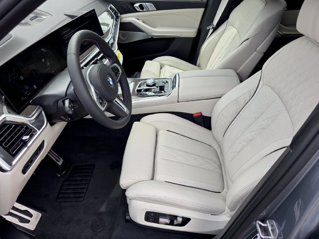 New 2027 BMW X7 M60i AWD/4WD image 7